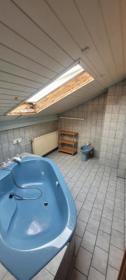 Ferienzimmer / Monteurzimmer Neumarkt Am Wallersee Exteriör bild